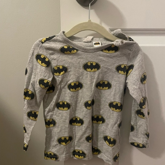 Batman 2 piece H&M, 1.5-2 years - Picture 3 of 5